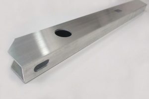 c-008-01-300x200