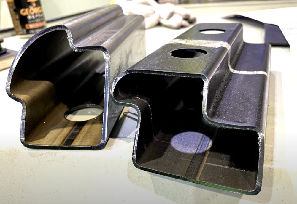 %e7%95%b0%e5%bd%a2%e7%ae%a1-2