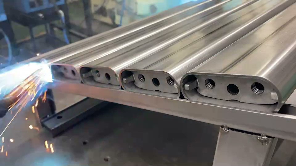 707542033-549905-frame-at-0m19s